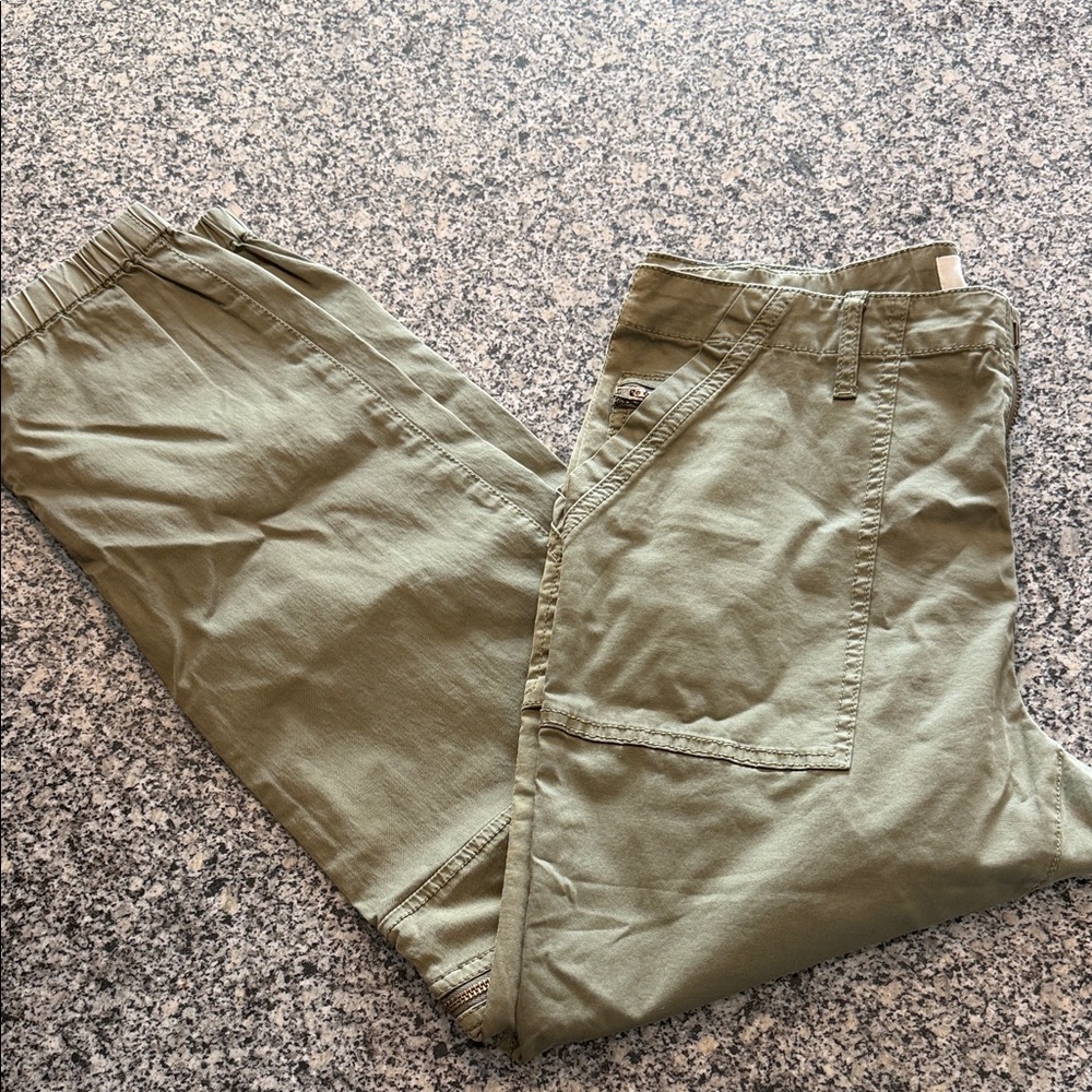 Joie Aerial Utility Jogger Pants in Fatigue| Sz 6 - Picture 11 of 11